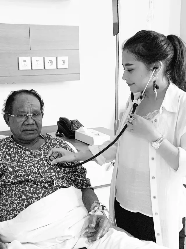 [Fimela] Prilly Latuconsina