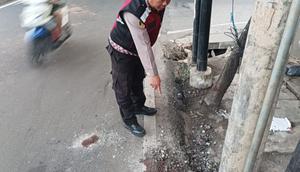 Tempat kejadian perkara (TKP) pengendara sepeda motor hingga tewas di Jalan Ciledug Raya, Pesanggrahan, Jakarta Selatan, Minggu (21/12/2025). (Istimewa)