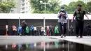 Suasana booth penukaran tiket laga FIFA Matchday Timnas Indonesia melawan Argentina yang terletak di Gedung Serba Guna Senayan, Jakarta, Jumat (16/06/2023). Penukaran tiket Timnas Indonesia Vs Argentina dimulai pukul 10.00-17.00 WIB hingga hari Senin (19/06/2023) siang. (Bola.com/Bagaskara Lazuardi)
