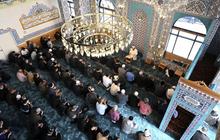 Cara Memakmurkan Masjid, Jangan Cuma Dipamerkan