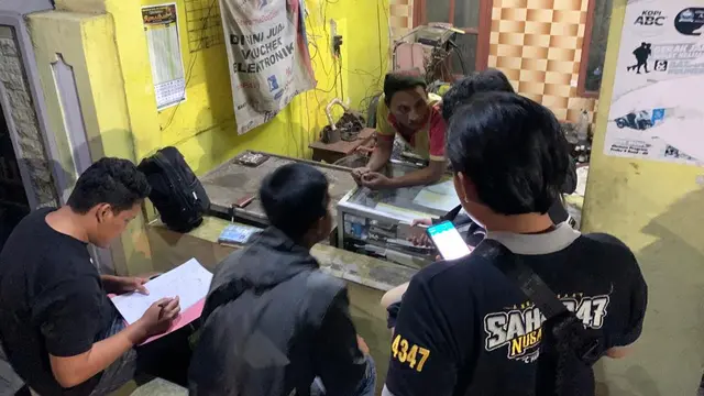 Pelaku penguntit