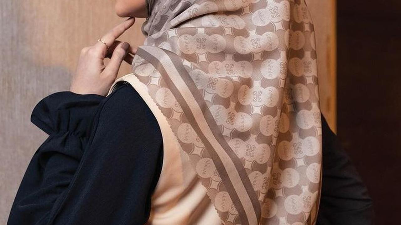 Hijab Printing dengan Pola yang Menarik dan Warna yang Variatif