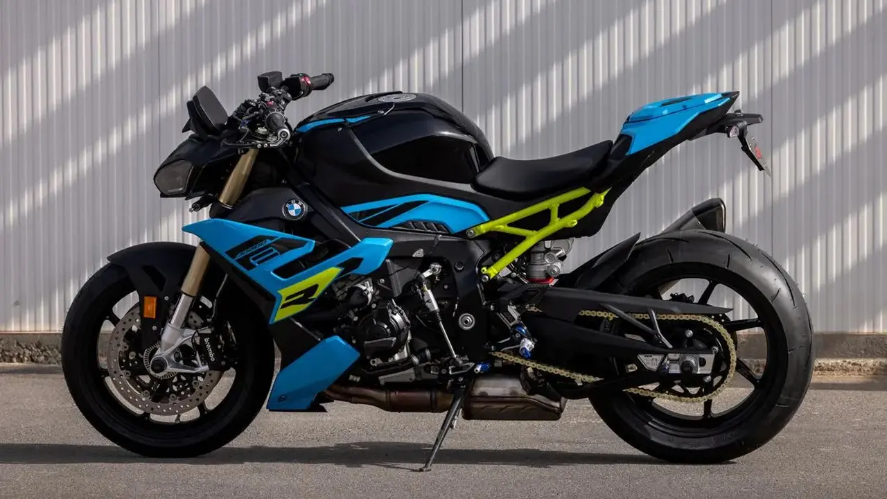 BMW S1000R