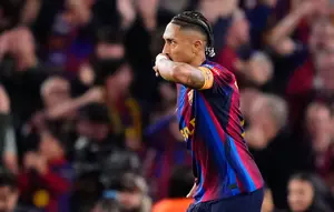 Perjalanan 11.000 Kilometer Raphinha yang Bikin Barcelona Cemas
