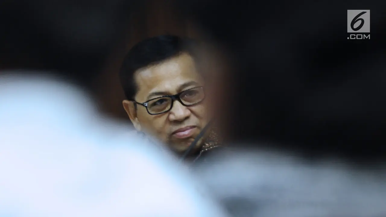 Mantan Dirut PNRI, Isnu Edhy Wijaya dan Advokat Elza Syarief Bersaksi di Sidang Setya Novanto