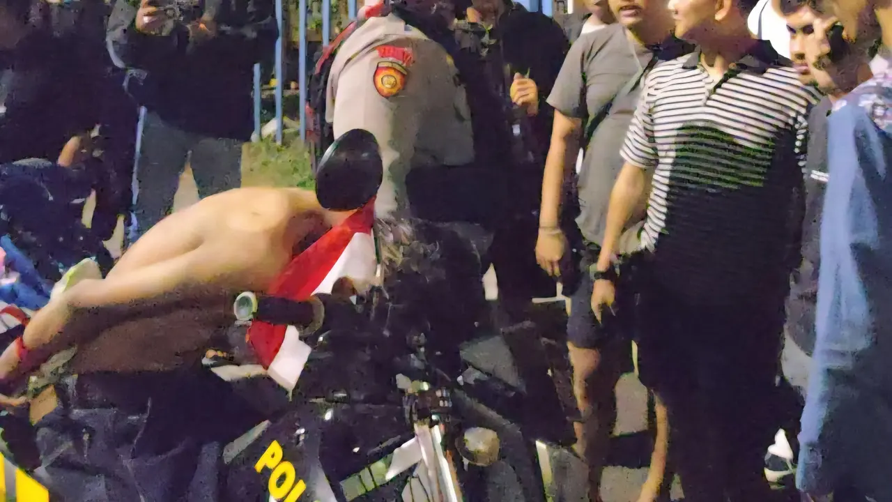 Polisi menangkap terduga pelaku curanmor berinisial I (19) saat beraksi di Simpang Juanda-Margonda, Depok, Jawa Barat.
