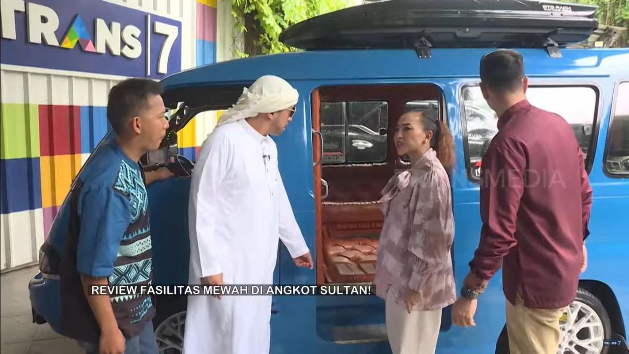 Sopir Angkot Modifikasi Mobilnya Habis Rp50 Juta, Raffi Ahmad dan Irfan Hakim Sampai Melongo Melihat Interiornya