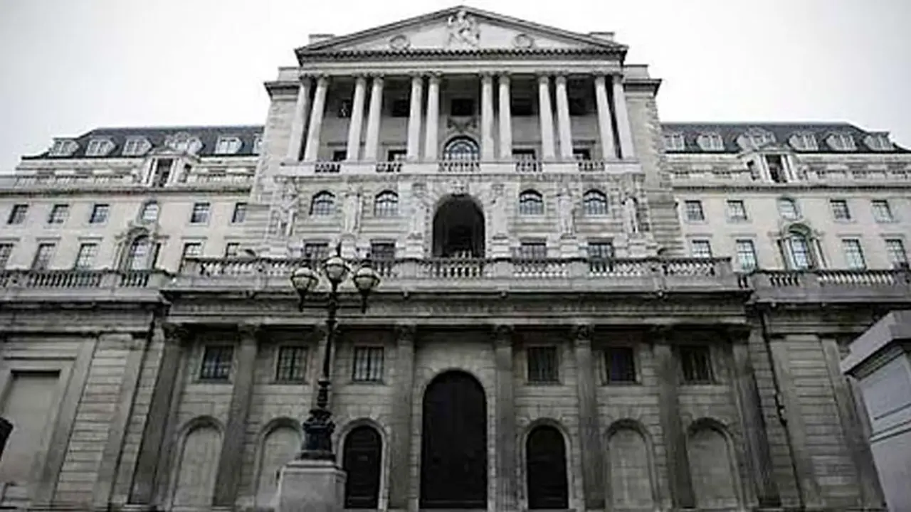 3-bank-sentral-inggris-131218b.jpg