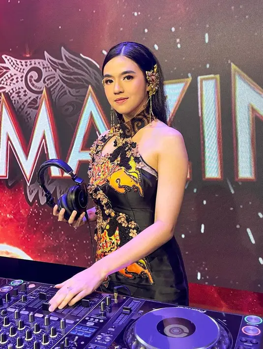 <p>DJ Una (Instagram/putriuna)</p>