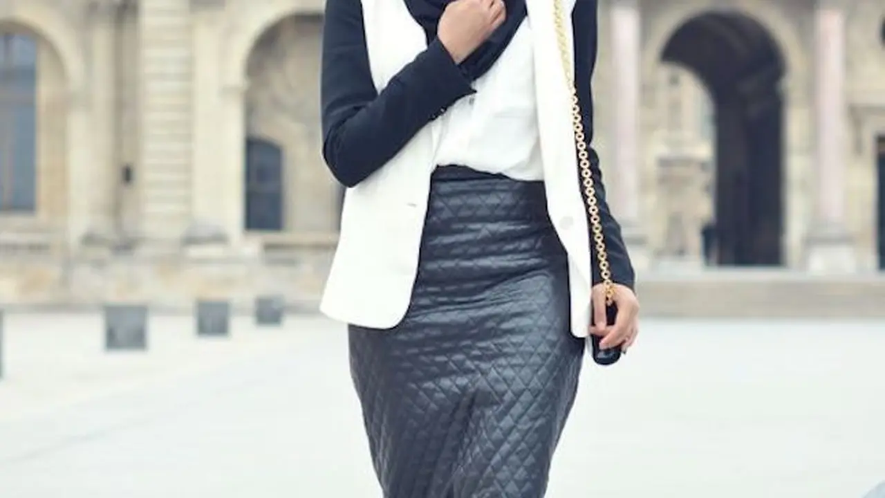 [Bintang] Blazer hijab
