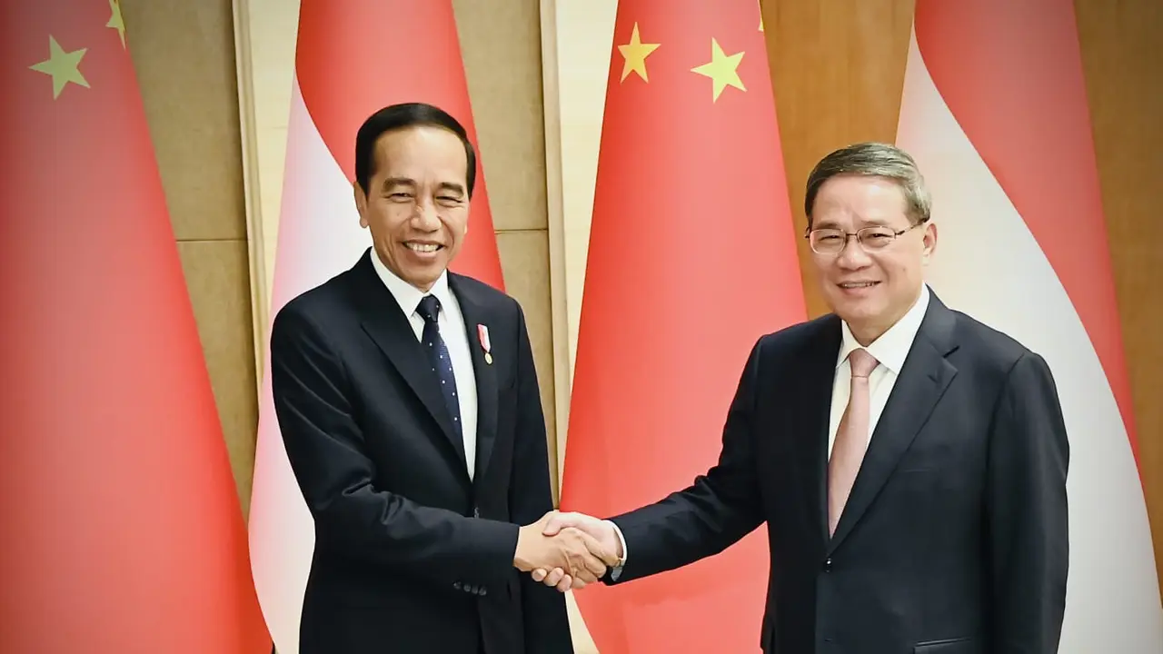 Presiden Joko Widodo melaksanakan pertemuan bilateral dengan Perdana Menteri (PM) Republik Rakyat Tiongkok (RRT) Li Qiang yang digelar di Diaoyutai State House, Beijing.