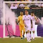 Gelandang Real Madrid, Toni Kroos kecewa ketika Atletico Madrid mencetak gol ke tujuh selama laga International Champions Cup 2019 di Arena Stadium Metlife, New Jersey (27/7/2019). Atletico menang telak 7-3 atas Real Madrid. (AFP Photo/Johannes Eisele)