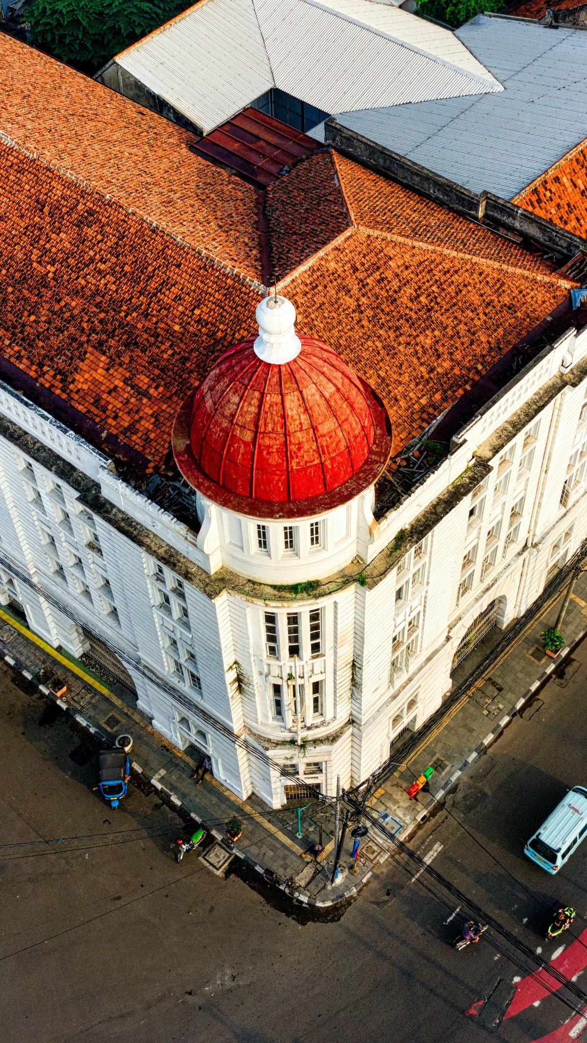 Menjelajahi Jakarta