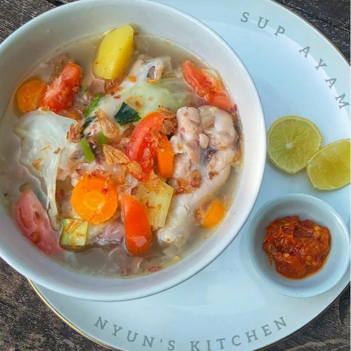 Lezat dan Menghangatkan, Ini 10 Makanan Berkuah yang Cocok untuk Orang Sakit