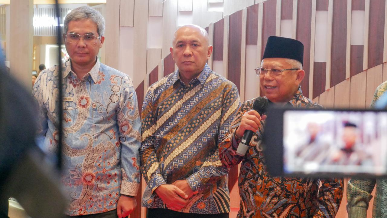 Dalam acara itu akan dilakukan penanaman pohon dan kegiatan membersihkan lingkungan.  <br>