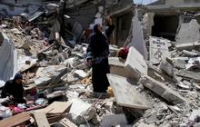 Biadab! Sniper Israel Tembak Wanita Palestina Hingga Kakinya Putus saat Sedang Mencari Makanan buat Anaknya