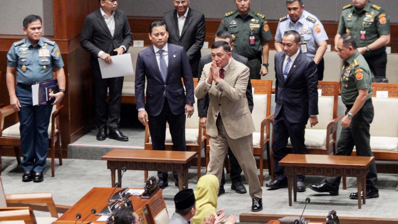 DPR Sahkan UU TNI