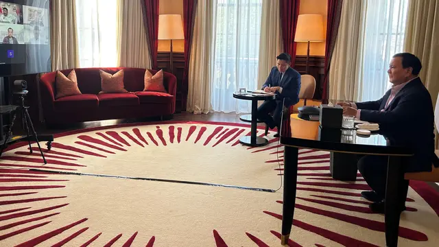 Presiden Prabowo Subianto memimpin rapat terbatas (ratas) bersama tujuh menteri koordinator (Menko) Kabinet Merah Putih melalyu video conference dari Belgia.