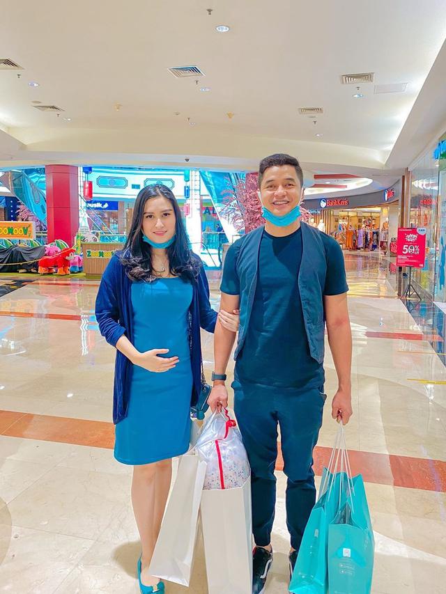 Maju Jadi Calon Wakil Bupati Karawang Adly Fairuz Sampaikan Permintaan Maaf Kepada Istri Dan Calon Bayi Showbiz Liputan6 Com