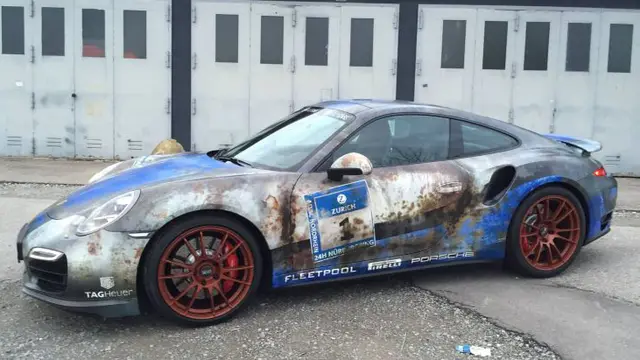 Tampil Jadul, Bodi Porsche 911 Dibuat Penuh Karat