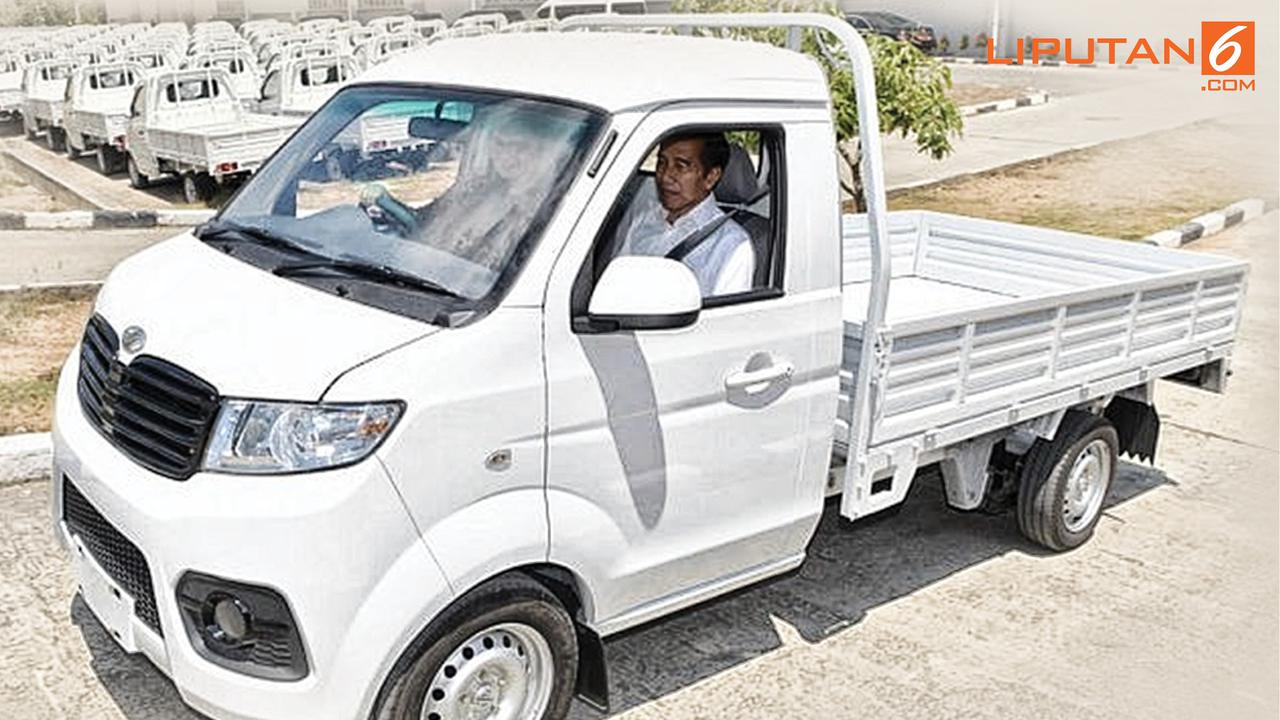 Banner Infografis Esemka dan Program Mobil Nasional