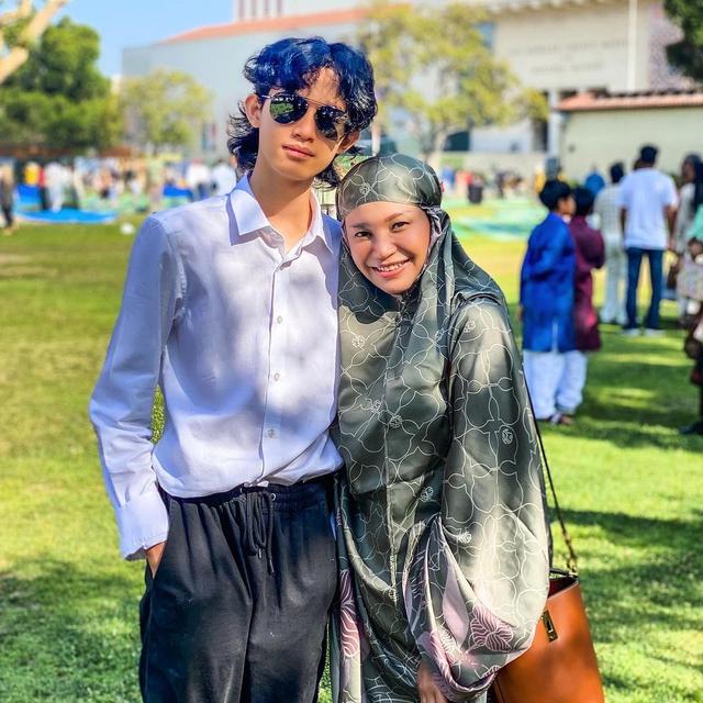 Rossa dan Rizky Langit Ramadhan liburan di Amerika (Foto: Instagram @itsrossa910)