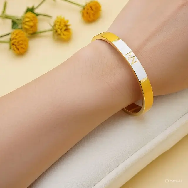 Model Gelang Huruf