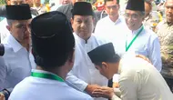 Prabowo tampak didampingi oleh Panglima TNI Jenderal Jenderal Agus Subiyanto dan Kapolri Jenderal Listyo Sigit Prabowo. (merdeka.com/Arie Basuki)