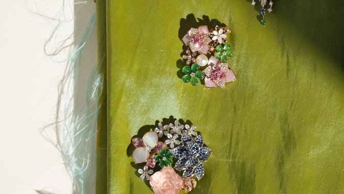 Didiet Maulana: Batik Buketan Bertransformasi Megah dalam Perhiasan Mewah