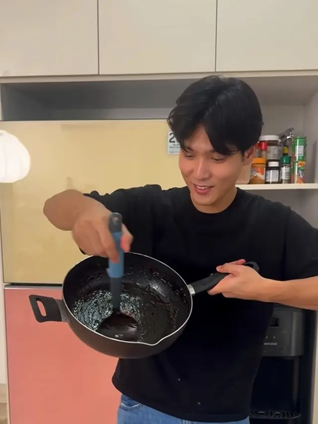 Potret Dapur Rumah Na Daehoon dan Jule