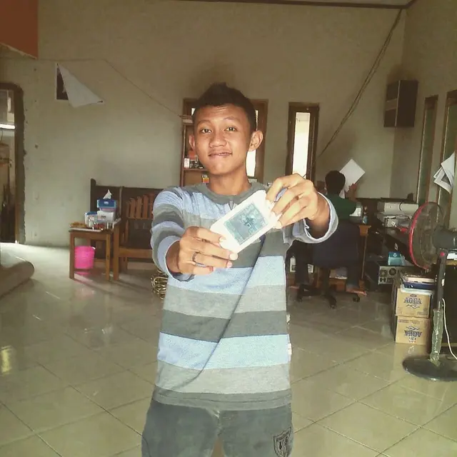 6 Potret Lawas Denny Caknan Sebelum Terkenal, Bikin Pangling