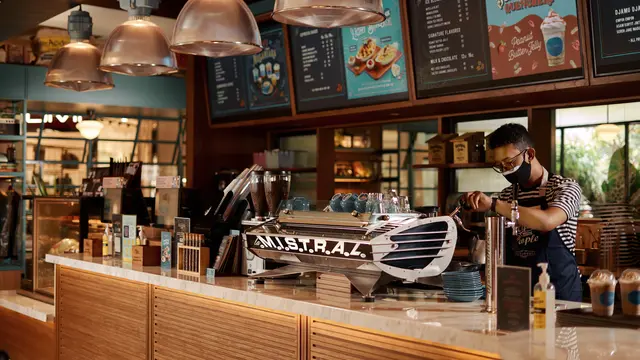 Santai Minum kopi di Luar Rumah dengan Kafe Ruang Terbuka