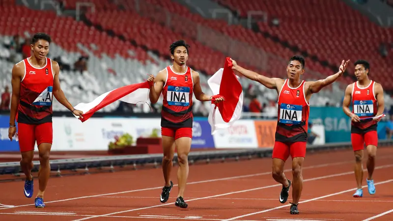 Sujud Syukur Zohri dan Tim Estafet Rebut Perak Lari 4x100m