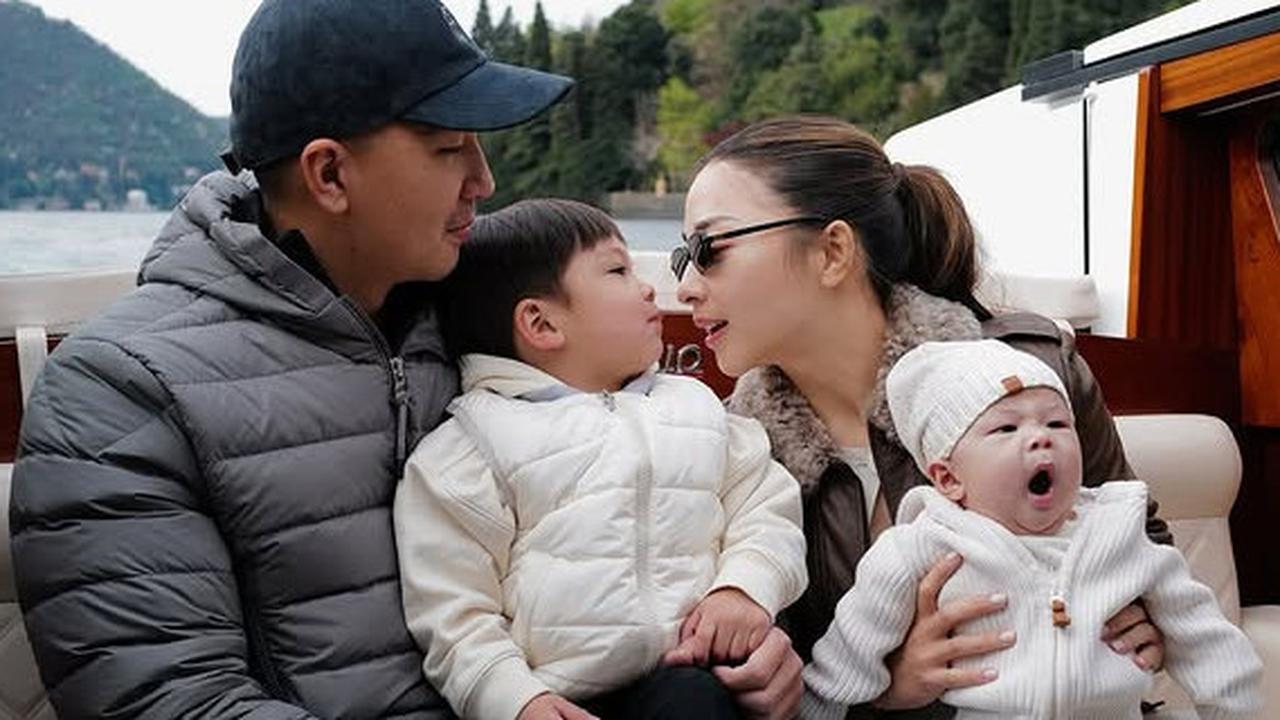 Nikita Willy Undang Dokter ke Rumah di Beverly Hills Untuk Imunisasi Nael, The Real Sultan Bikin Melongo