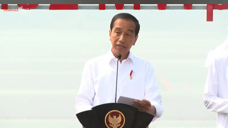 Presiden Joko Widodo (Jokowi) meresmikan proyek Pembangkit Listrik Tenaga Surya (PLTS) Terapung Cirata hari ini, Kamis (9/11/2023). (Tangkapan layar Youtube Sekretariat Presiden)