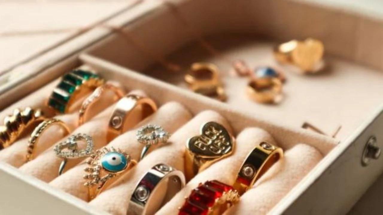 Emas Perhiasan Jadi Biang Kerok Inflasi Selama 30 Bulan Berturut-turut