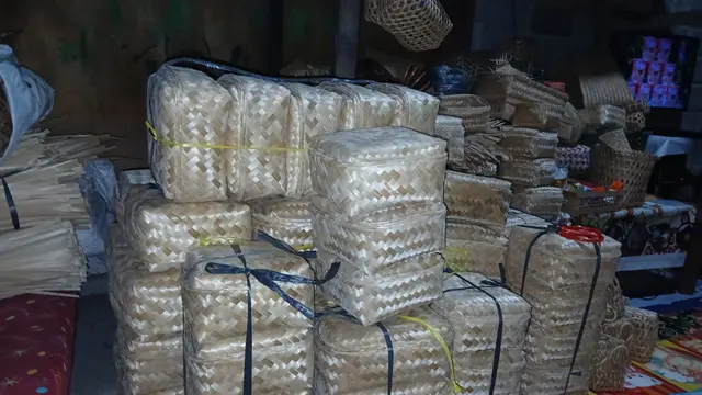 Menyambangi UMKM Griya Besek Graulan di Kulon Progo Yogyakarta