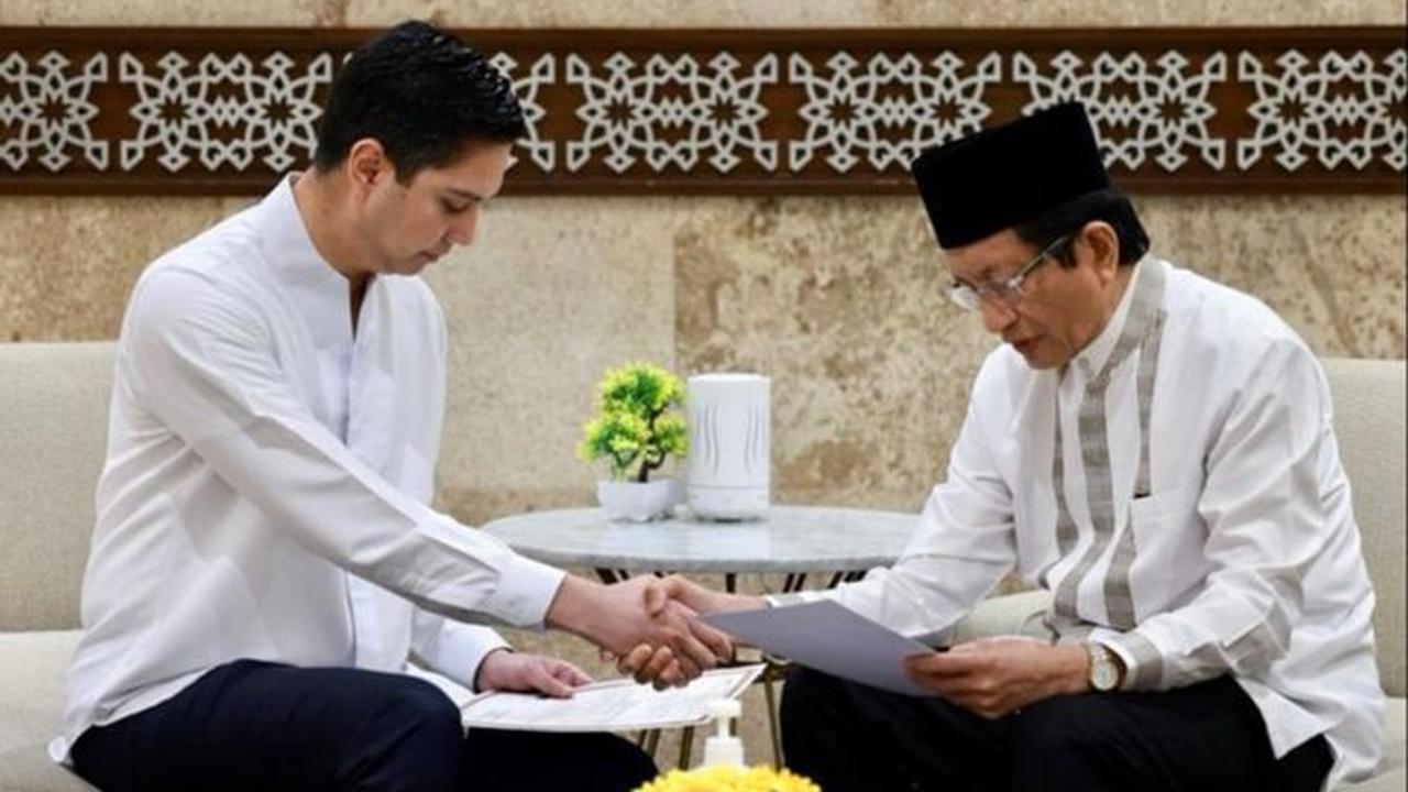 Capres nomor urut dua itu hadir langsung untuk memberikan dukungan kepada keponakannya tersebut.