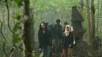 Adinda Thomas sebagai Widya dalam KKN Di Desa Penari. (Foto: Dok. MD Pictures)