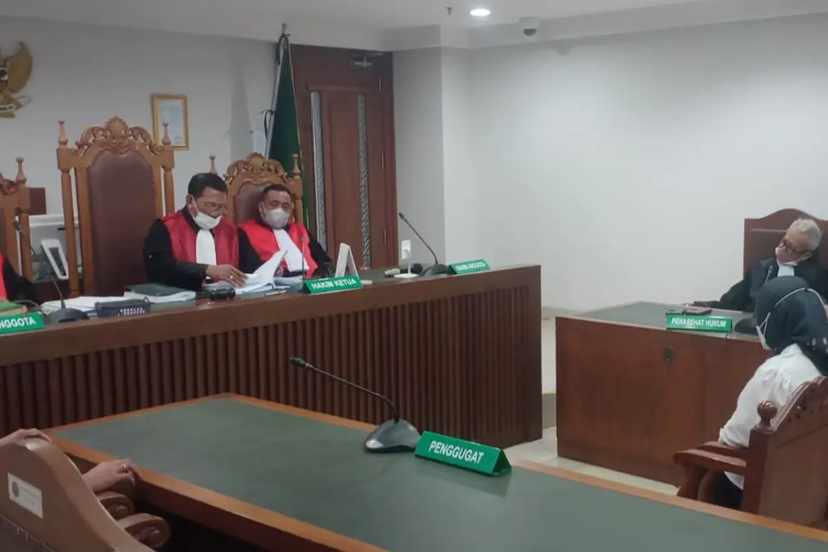 Majelis hakim Pengadilan Negeri Jakarta Pusat memvonis Rosmala, pegawai perusahaan yang tersangkut kasus kredit macet Rp200 miliar dari Bank S, PT Aneka Putra Santosa (APS), dengan pidana 8 tahun penjara (Istimewa)