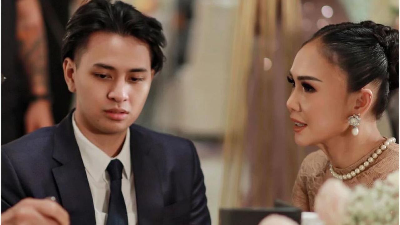 7 Potret Artis yang Terlihat Awet Muda Bersama Anak Mereka, Hubungan Ibu-Anak atau Kakak-Adik?