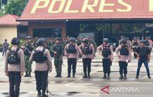 785 Aparat Gabungan Siaga Penuh Amankan Aksi Tolak Freeport Nabire