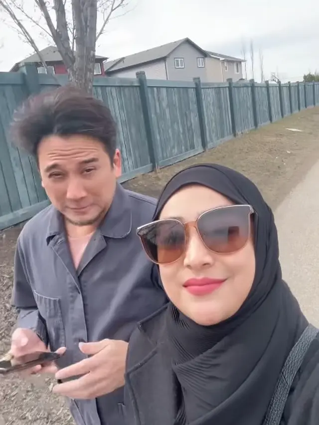 Cindy Fatikasari dan keluarga di Kanada (Instagram/cindyfatikasari18)