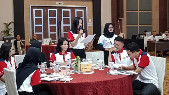 Bedah Tulisan Bersama Margareta Astaman: Bukan Hanya Kreatif, Tapi Harus Kritis