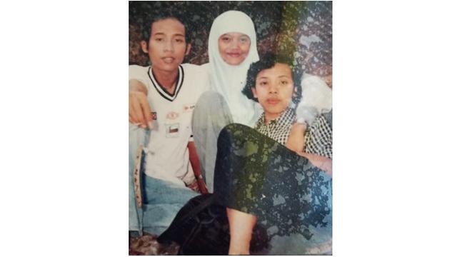 Waktu muda, Denny Cagur ternyata memiliki banyak teman wanita.