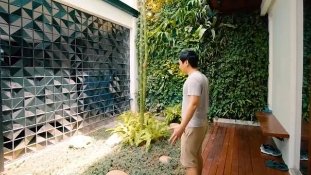 Salah satu bentuk bagian kantor sekaligus rumah Raditya Dika (Youtube)
