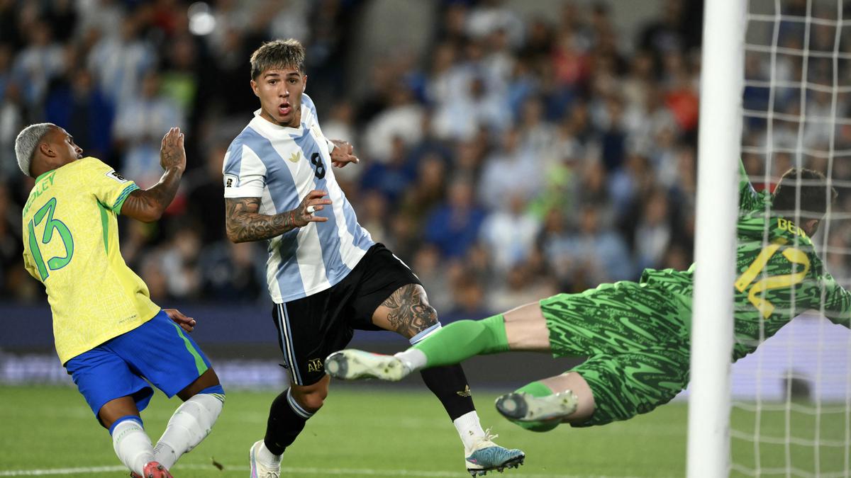 Hasil Kualifikasi Zona CONMEBOL: Lolos ke Piala Dunia 2026, Argentina Permalukan Brasil 4-1