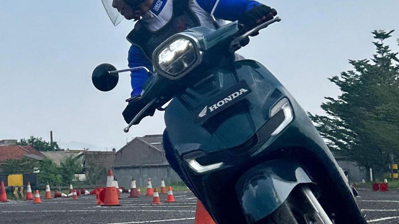 Mengatur Sudut Kemiringan Sepeda Motor