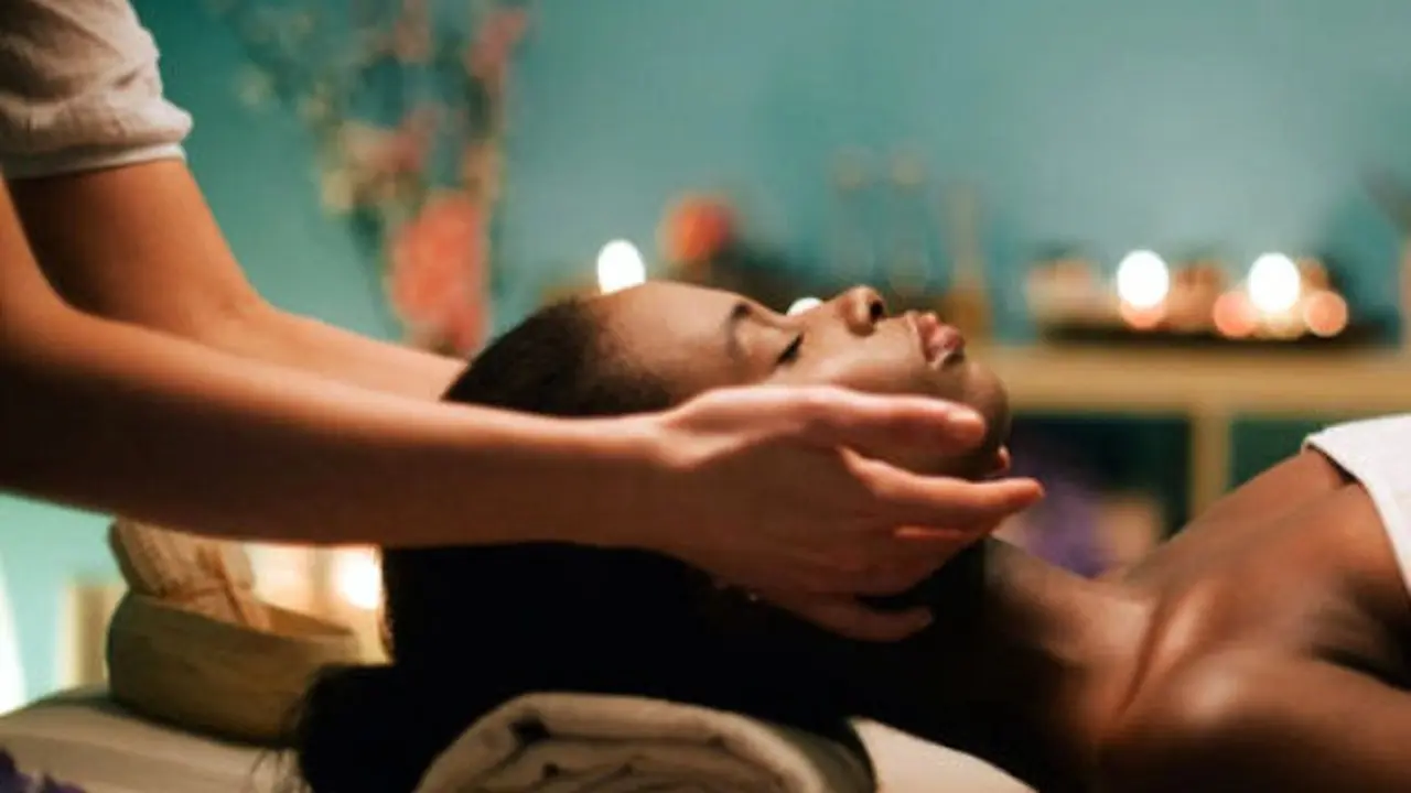 Ternyata, Ini Sebabnya Kulit Wajah Memburuk Setelah Facial