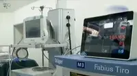 Robot mengoperasi pasien cedera tulang belakang di China.